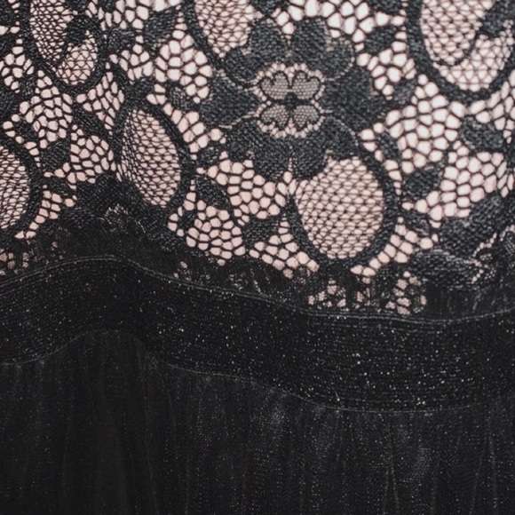 Semi Formal Dress - Picture 4 of 4